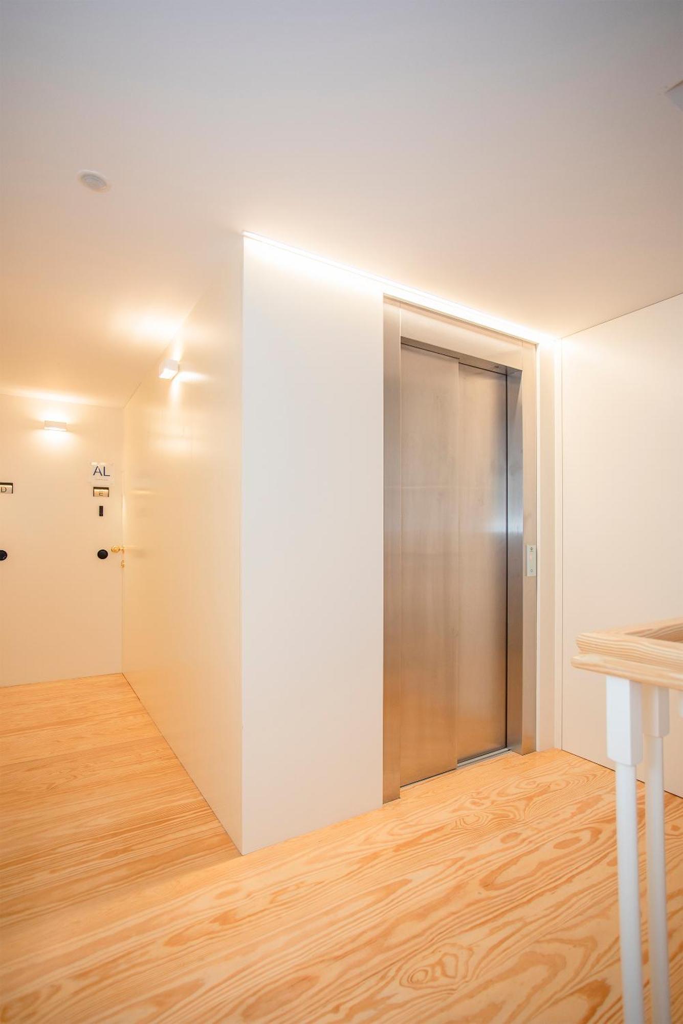 Liiiving In - Ribeira Design Apartment *